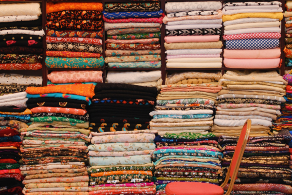 Kumaş Alınır – Her Türlü Kumaş Alım Hizmeti